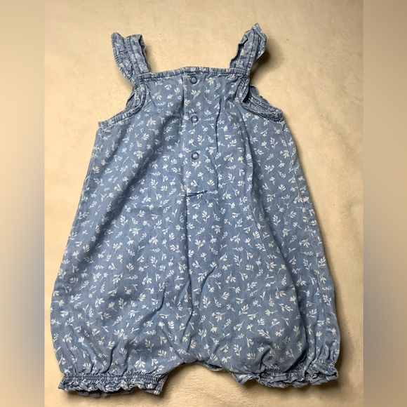 Carters 12 Month Short Overalls Shortalls 12M - Picture 3 of 3